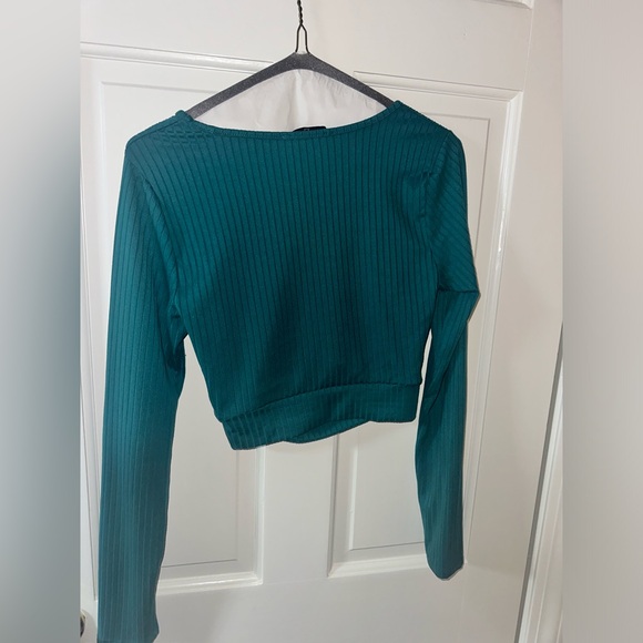 Dark green long sleeve top - Picture 2 of 2